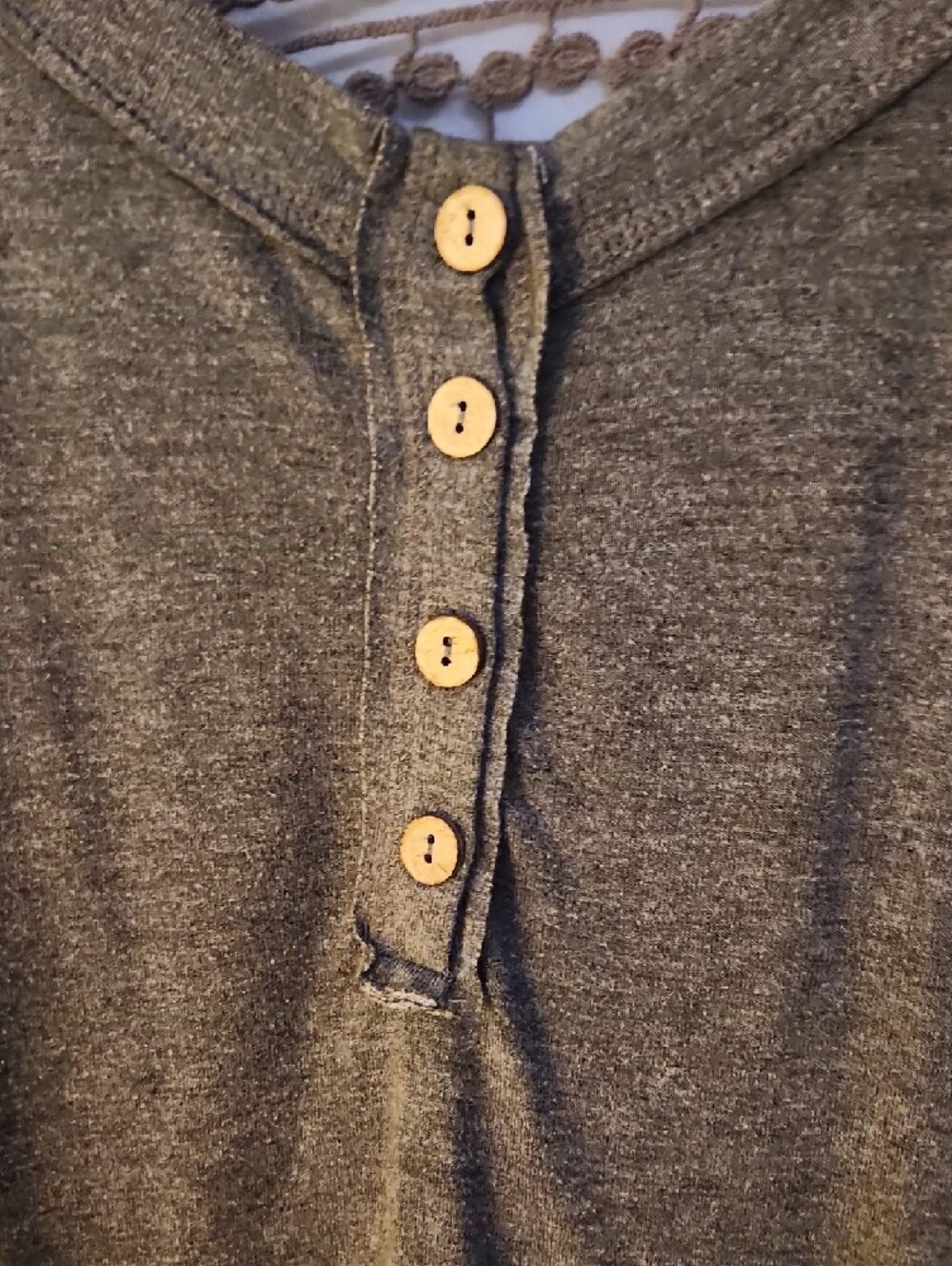 Miss Me Heather Grey Lace-Trim Henley Sz L - Picture 4 of 6